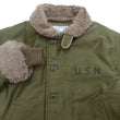 Laden Sie das Bild in den Galerie-Viewer, TOYS McCOY Jacket Men's Reproduction of US Navy N-1 Deck Jacket N1 Olive TMJ2335