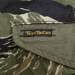Load image into Gallery viewer, TOYS McCOY Men's Military Cargo Shorts Tiger Stripe Camouflage Pattern TMP1902
