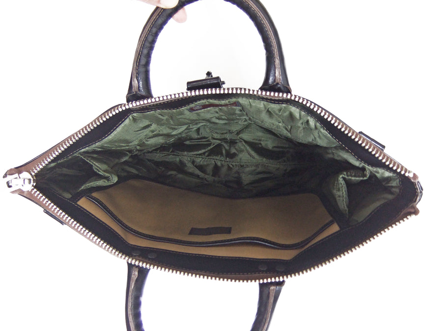 TOYS McCOY Men's Leather Shoulder Bag - U.S. Air Force Helmet Bag Style - TMA2418, 050 Brown Horsehide x Brass Zipper