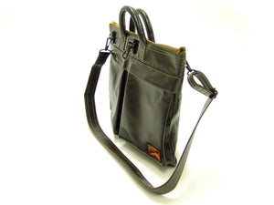 TOYS McCOY Men's Leather Shoulder Bag - U.S. Air Force Helmet Bag Style - TMA2418, 050 Brown Horsehide x Brass Zipper