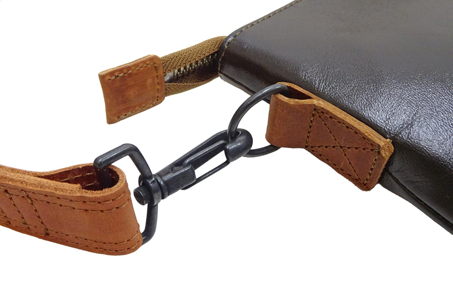 TOYS McCOY Men's Horsehide Leather Shoulder Bag - Inspired by Steve McQueen in The Great Escape - Made in Japan (TMA2521, 051 Dark Seal Brown)