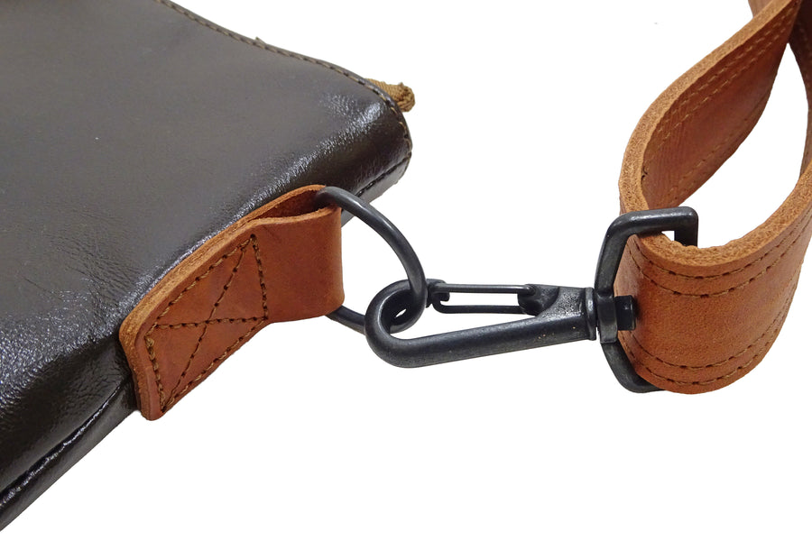 TOYS McCOY Men's Horsehide Leather Shoulder Bag - Inspired by Steve McQueen in The Great Escape - Made in Japan (TMA2521, 051 Dark Seal Brown)