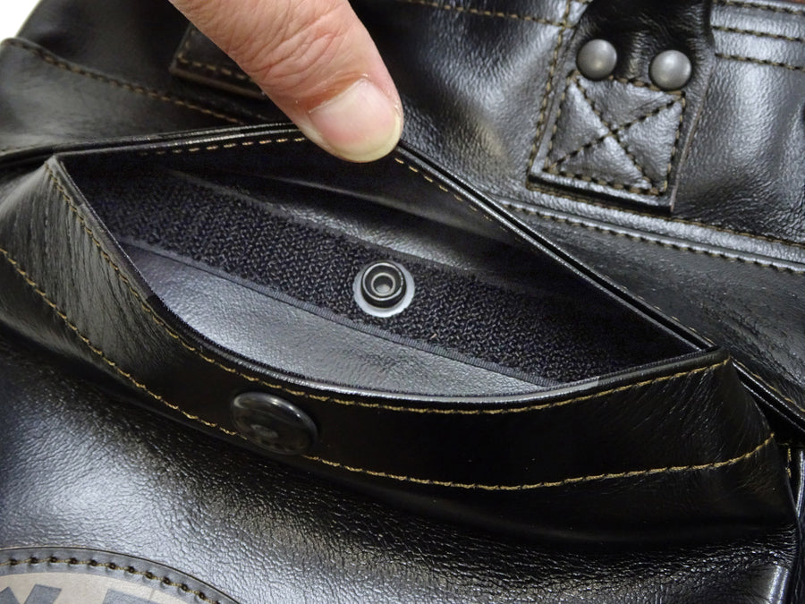 TOYS McCOY Men's Felix the Cat Leather Shoulder Bag - Black Horsehide, U.S. Air Force Helmet Bag Inspired, Made in Japan (TMA2523 031 Black)