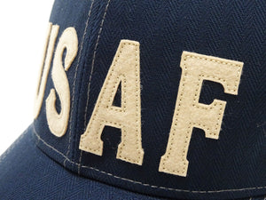 TOYS McCOY Men’s Chenille Patch USAF Graphic Cap, Non-Mesh Herringbone Twill Baseball Cap with Leather Strapback, Made in Japan (TMA2603 120 Blue)