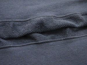 TOYS McCOY Men's Short Sleeve Raglan Sweatshirt, Garment-Dyed Loopback French Terry, V-Gusset Crewneck, Made in Japan (TMC2612  120 Garment-Dyed Washed Blue)